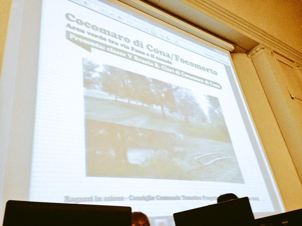 aldomodo's tweet photo. "Ragazzi in azione! #Combus" idee di trasformazione urbana dei bambini delle scuole #Ferrara http://t.co/bG70Tab8VH http://t.co/czQu5ZDMBY