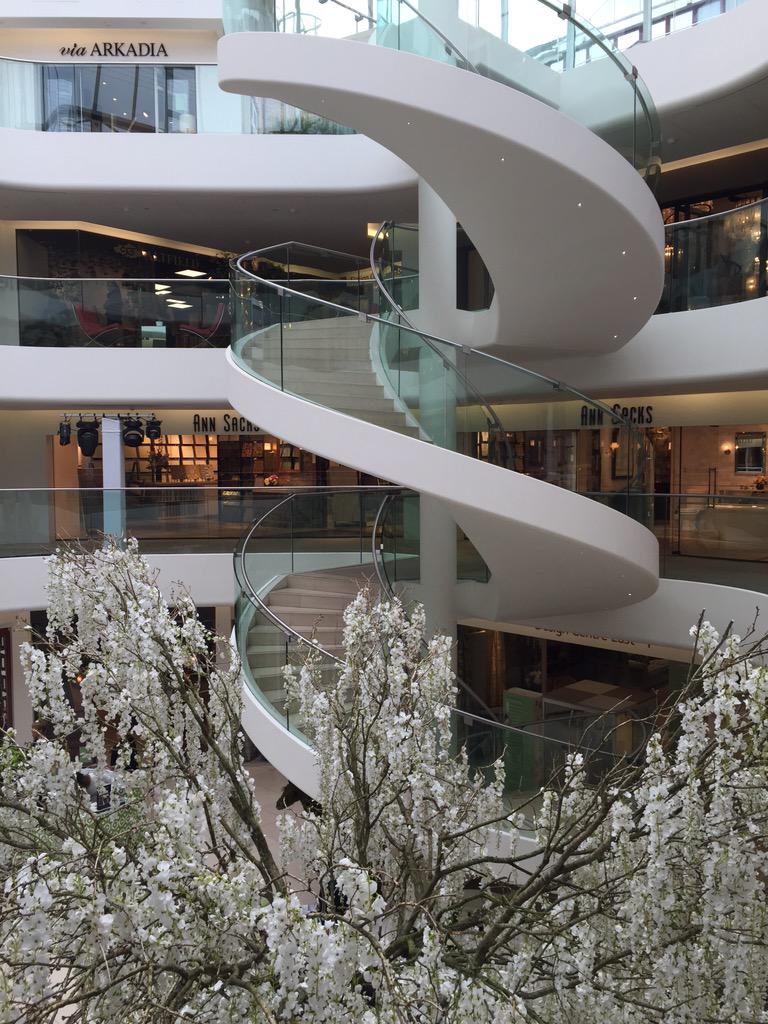 mamdotweet's tweet photo. @mamdotweet: Today at the #London Design Festival 2015 #LDW15 - Chelsea Harbour #accessallareas #interiordesign http://t.co/M6xMfnGHtt