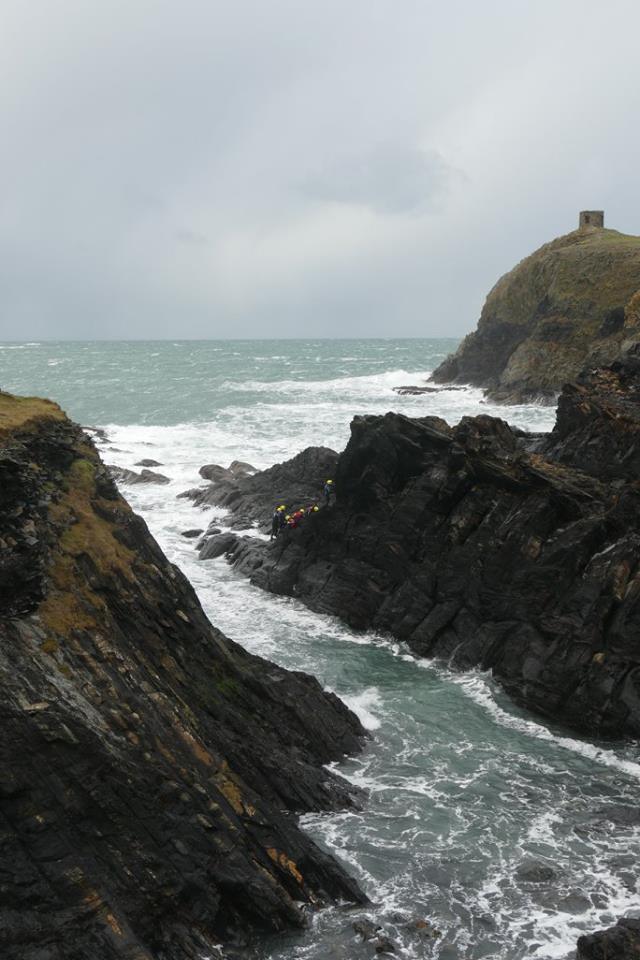 Brilliant weekend's fun #coasteering along our beautiful wild unspoilt #Pembrokeshire coast <a href="/PembsCoast/">Pembrokeshire Coast National Park</a> <a href="/VisitPembs/">Visit Pembrokeshire 🏴󠁧󠁢󠁷󠁬󠁳󠁿</a>