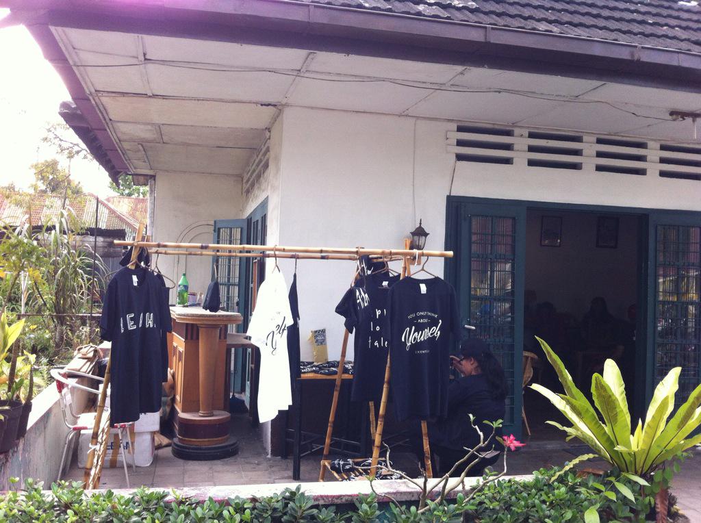 #LIKEMYSELF tweet media