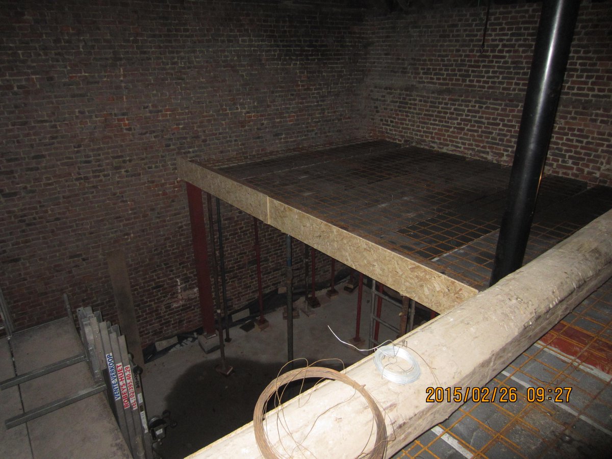 JeanGrell's tweet image. Rénovation complète d'une grange : préparation pour la coulée de la dalle au 1er étage