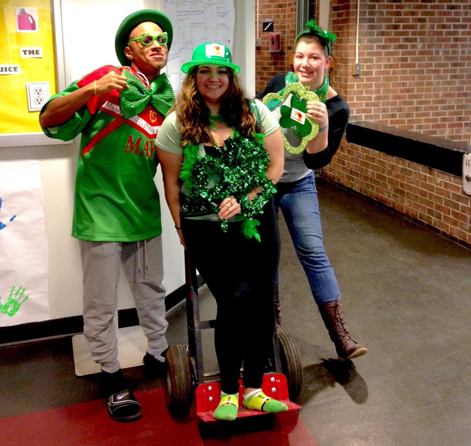 makegreencount's tweet photo. @HeathmanHall taking the #MakeYourGreenCount challenge! Thanks for the support everyone we love the photos! http://t.co/I0KFt4hnUz