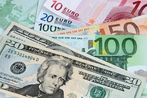 SlimBeleggen's tweet photo. Pariteit tussen euro en dollar is slechts een kwestie van tijd http://t.co/LqtYHjnxOq http://t.co/rz3tNFC5T1
