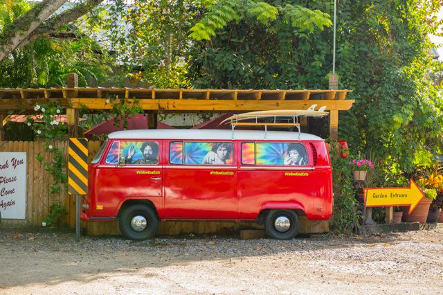 WrapsForLess's tweet photo. Lovin' this groovy VW bus that we wrapped for the one and only @yellowdogeats in Gotha! #WrapsForLess http://t.co/xJSetQGxAL