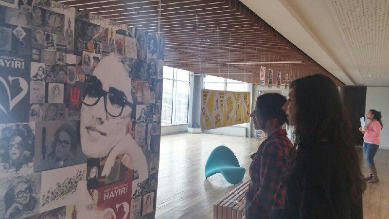 fikirkulupleri's tweet image. #ÖzgecanİçinÇiziyorum kampanyasına gelen çalışmalar bugün Özyeğin Üniversitesi&apos;nde sergileniyor.