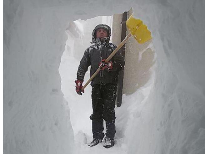 Italie : 256 cm de neige en 18 heures B_qU6uSWwAAOEmQ