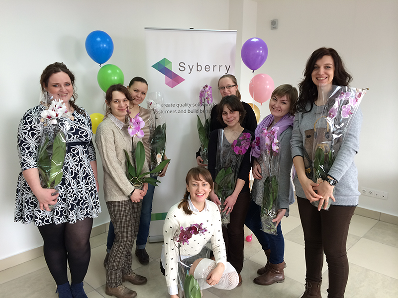 SyberryLife's tweet photo. Так прошел цветочный день 8 марта в Syberry! Больше фото — http://t.co/O9rVNc3YUa  #syberry #8марта #it #праздник http://t.co/bImuWrRHuS