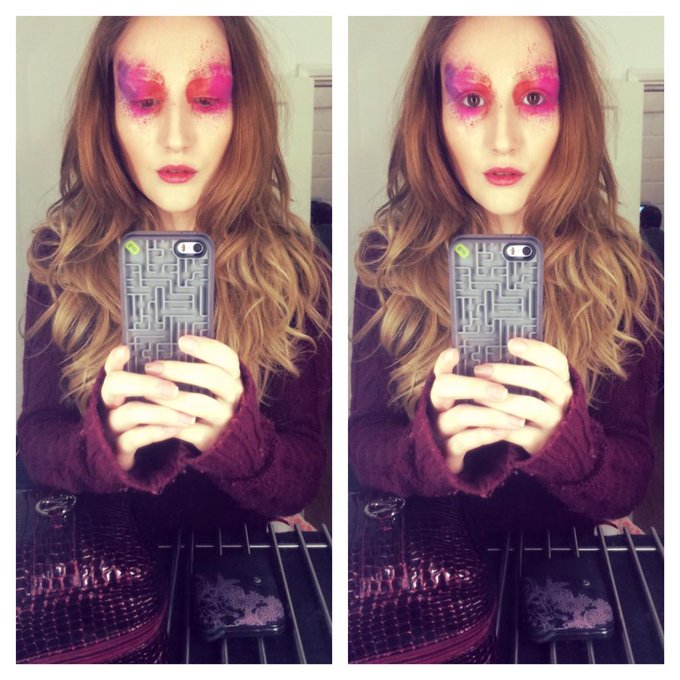 #mirrormonday #modelmonday #MUA #makeup #mirrorselfie #BTS #BehindTheScenes #selfie #modellife #lifeofamodel