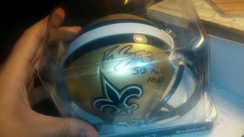 LeechNate's tweet photo. @GregorioGuindon Here's the Brees Helmet http://t.co/gnNJXcN6sg