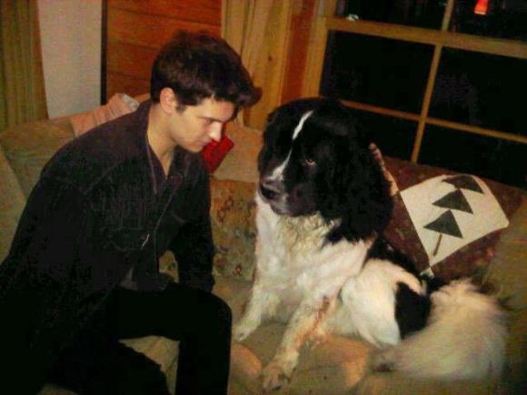 DefneGndz2's tweet photo. #BenimGoezuemdenCağatayUlusoy  espiri anlayışı yüksek biri :)))) http://t.co/gPTFK19Ek5
