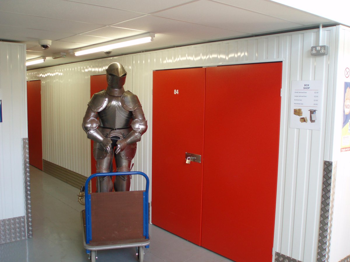 ExtraRoom's tweet image. Temperature &amp;amp; humidity controlled storage units so your things don't get rusty! #selfstorage