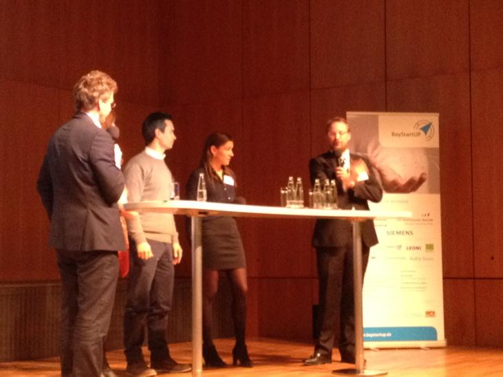 BayStartUp's tweet image. Podiumsdiskussion #digitalisierung mit #secomba #spottster #eyeglass24 #hvb business easy auf der #prämierung in muc