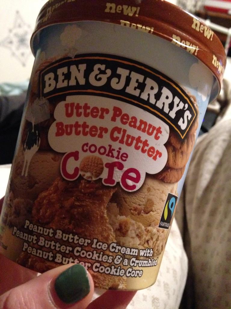 K A T I E tweet media