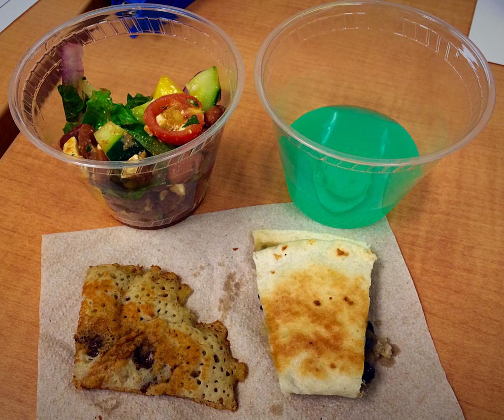 DPUFreeFood's tweet photo. Free juice, salad, pancakes, and quesadillas on the the second floor of the student center! @DePaulDining #DePaul http://t.co/JCm21gsD7W