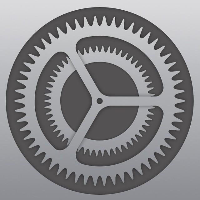 iostipsru's tweet image. iOS 8.2 уже доступна! Обновляйтесь: Настройки - Основные - Обновление ПО. Что нового: увеличена скорость, исправлен…