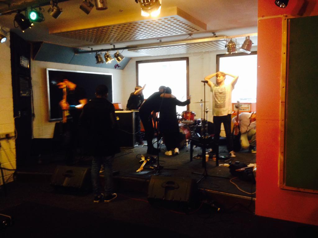 MaxStoneMusic's tweet photo. Just finished rehearsals @premisesstudios for tomorrow's show @TheJazzCafe @TimeOutLondon #risingsstars http://t.co/MnCmdGA45N