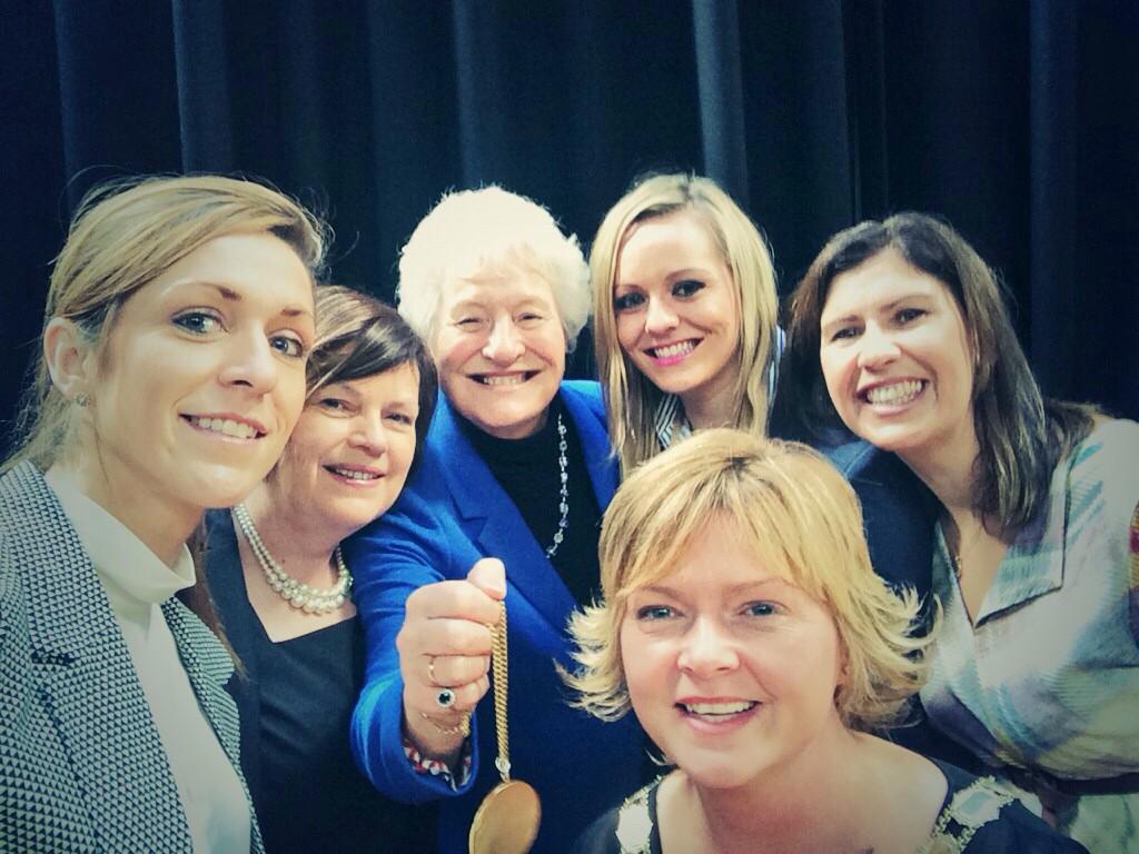 Thanks ArmaghCity&DistrictCouncil 4havin me 2day@ #IWD2015 event!!! Met some truly inspirational women! #MakeItHappen