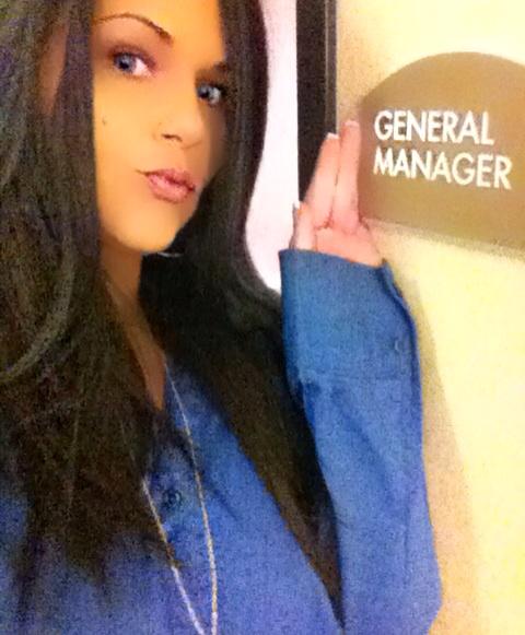 carly_2u's tweet photo. I've worked hard to get this title. #Blessed #HotelBoss 😉 http://t.co/xzrofnAkKk
