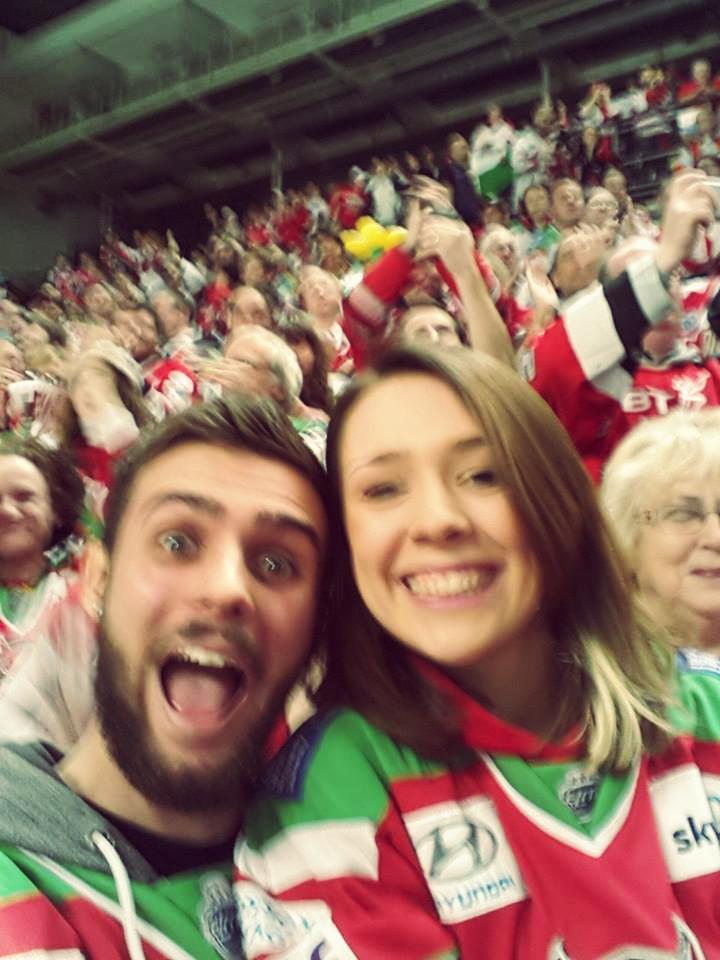 BecDavies3's tweet photo. Championaayyy Championayyyy oh lay oh lay oh lay @cardiffdevils LETS GO DEVILS! #CCWinners #RedArmy http://t.co/H4hckECL0q