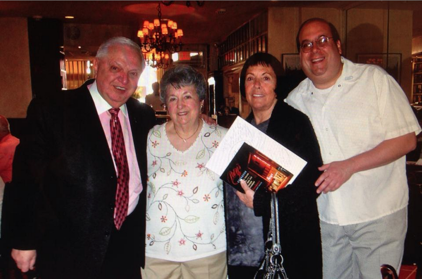 Happy 83rd Birthday to the great Keely Smith! Who remembers her & the late great Louie Prima!! 