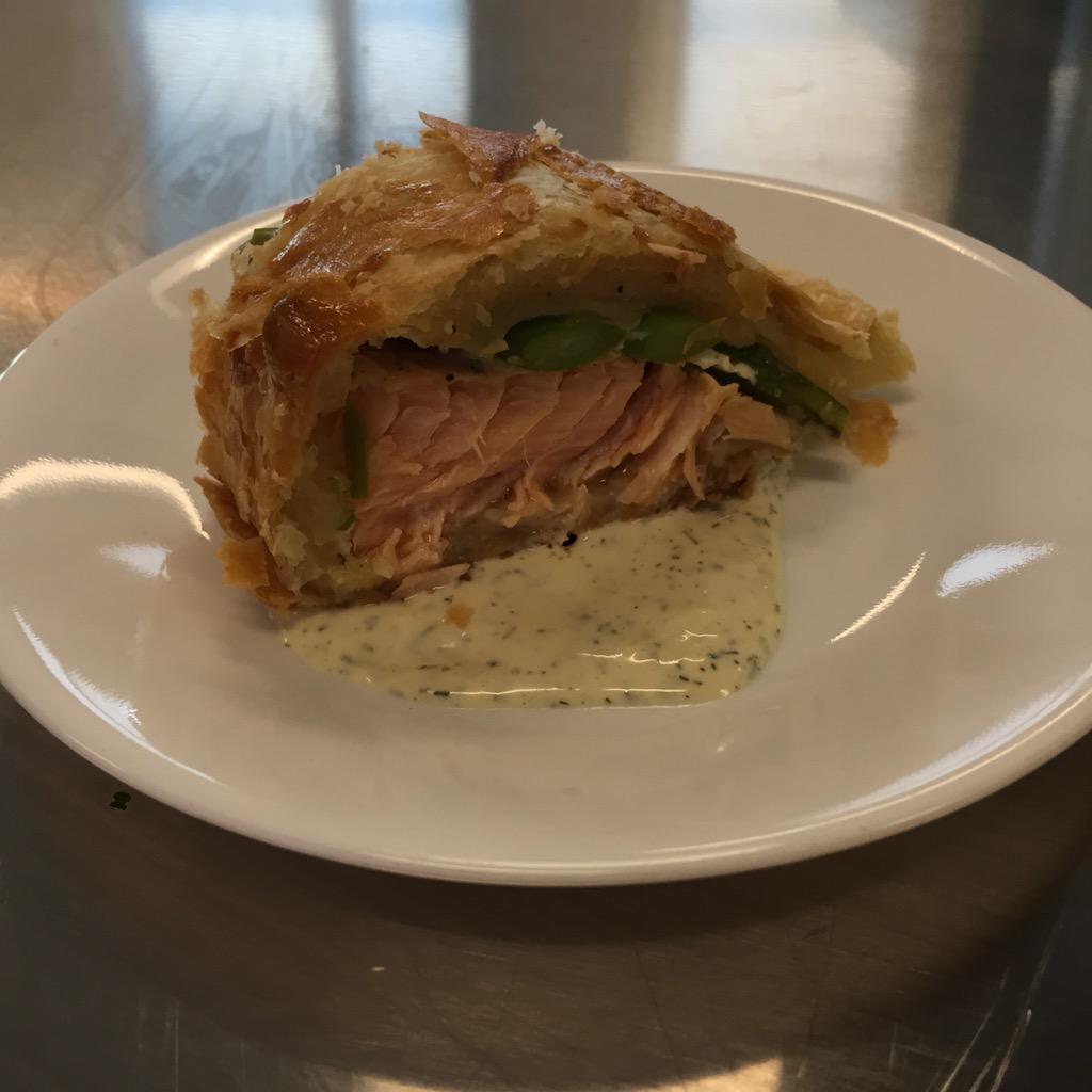 Salmon en Croute in culinary 2 #seafoodunit #chefitup