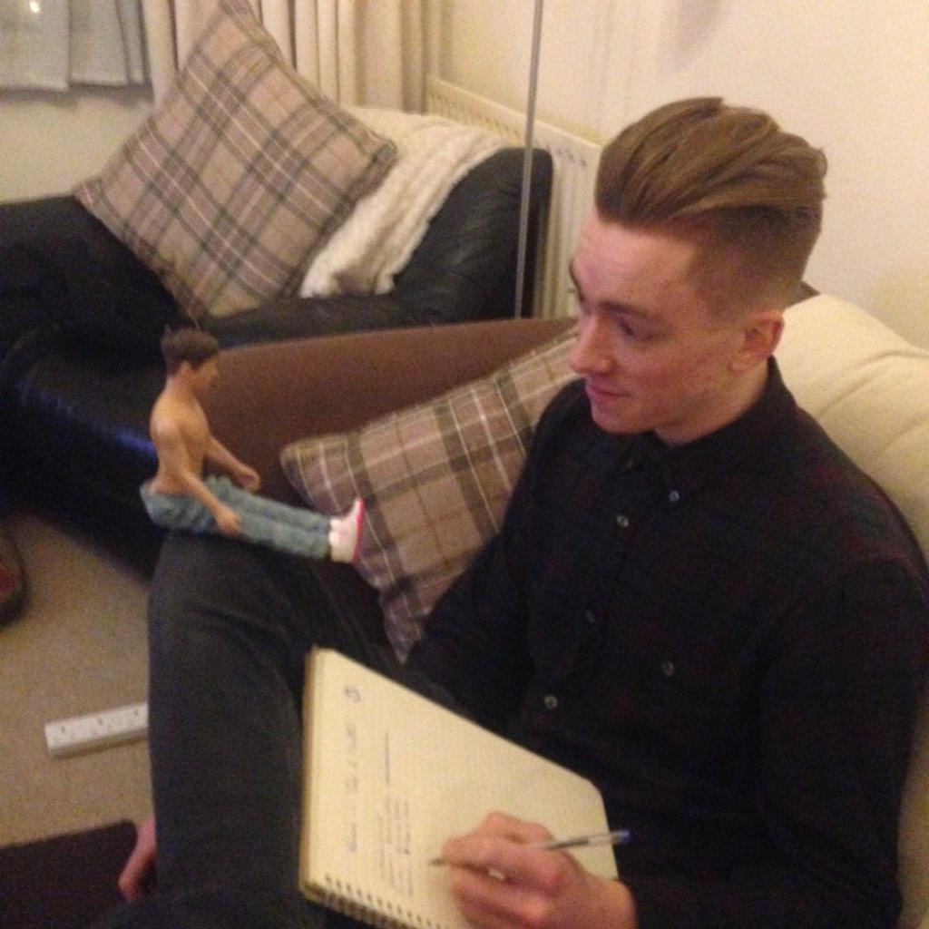 pedal to metal this eve @nickpwriley &amp; <a href="/Fahi__/">Darren Facchini</a> mulling a few <a href="/MnkyShldrUK/">Monkey Shoulder UK</a> ideas before takin the stage #MNKYcomp #UBC