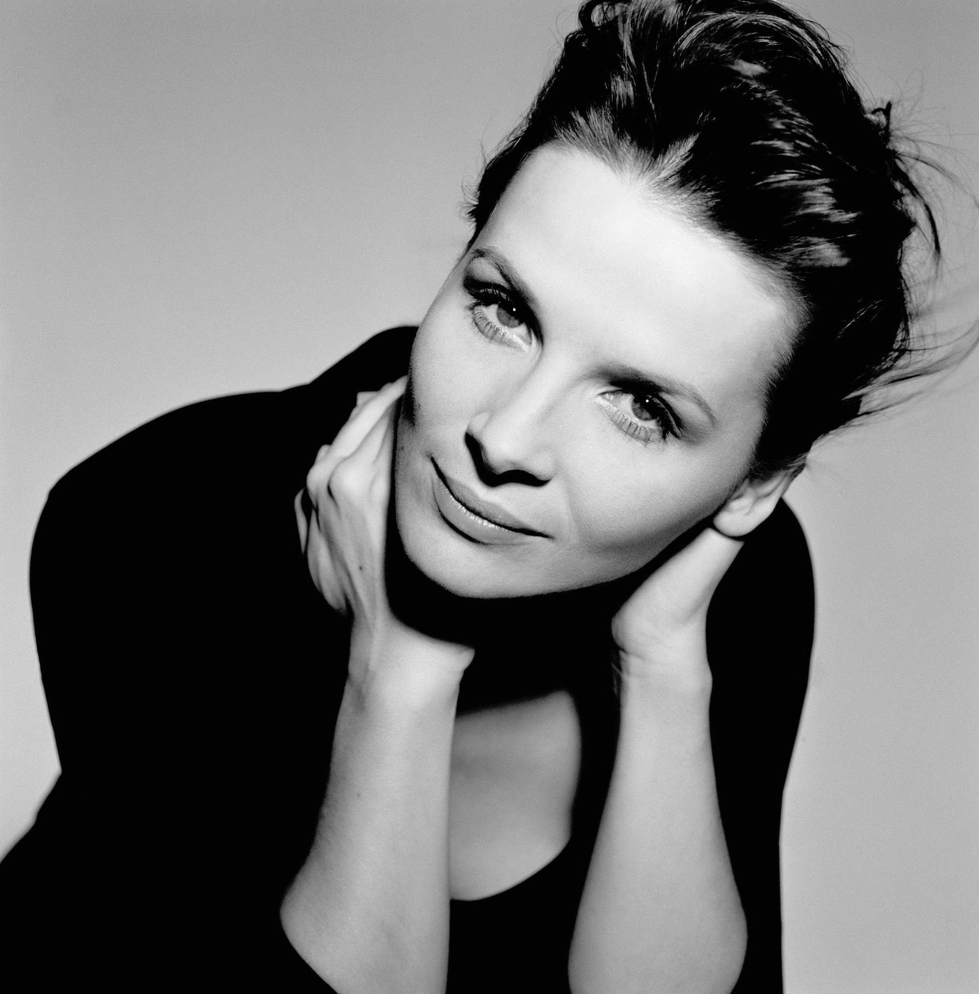 Juliette Binoche cumple 51 años. FELICIDADES !!! Happy Birthday Juliette Binoche!! 