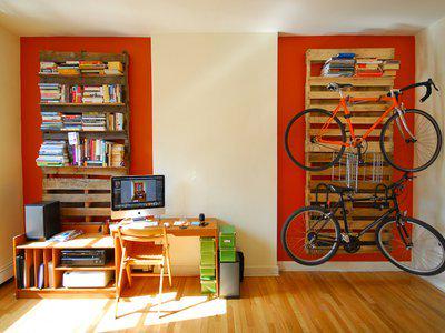 TheSnugOnline's tweet photo. #DIY wall-storage unit made of #ShippingPallets + more ideas https://t.co/2tnxh4oGqM << http://t.co/ABtf24qhAH