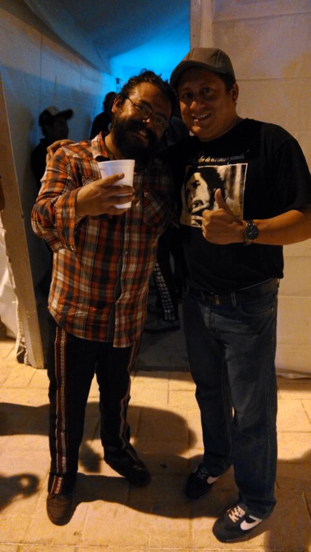 Luisantonio_cb's tweet photo. @losdeabajomx @CulturaCDMX @FILEYmx que buen festón, hermanos regresen pronto.. http://t.co/S0iSulpqJZ