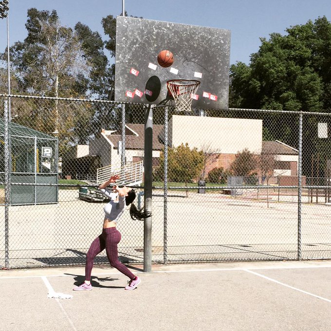 In the courts ?? http://t.co/kBmOXX0veN