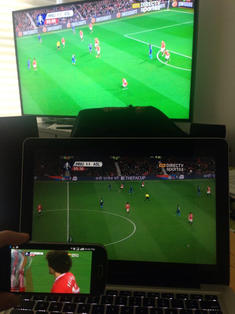 portilloj's tweet photo. #FutbolTotalDIRECTV #JamasLoVivistesAsiDirectv @giraltpablo @fpetrocelli para no perder ni un detalle!!! http://t.co/6TNuGYfxdZ