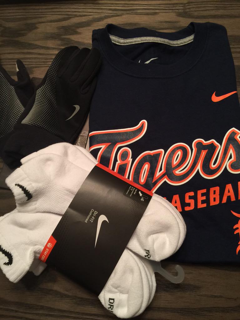 SOLELINKS's tweet image. Last one for tonight. Just RT to enter. Will pick winner via twitterdraw at 8PM PST/11PM EST.  #SLGiveaway