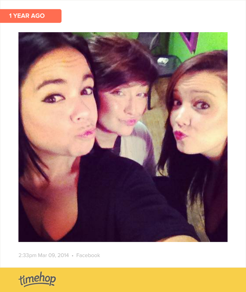 serenaann75's tweet photo. Miss you ladies! 💋 http://t.co/UXIDW1pwLB http://t.co/qw4Q1dPwGy