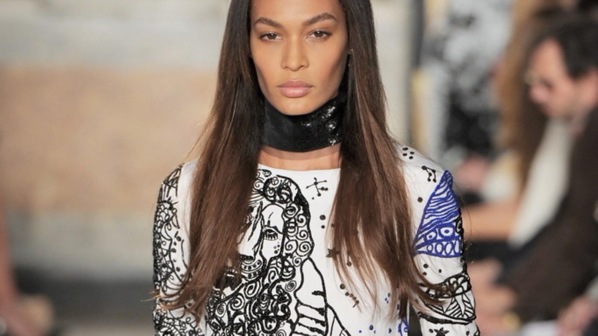 Why are fashion people so obsessed with astrology?: bit.ly/1KOb3pT