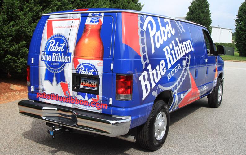 Ronnie_Mac69's tweet image. Got my new race van! Oklahoma better watch out. The #69 @PabstBlueRibbon Honda is coming in hot!