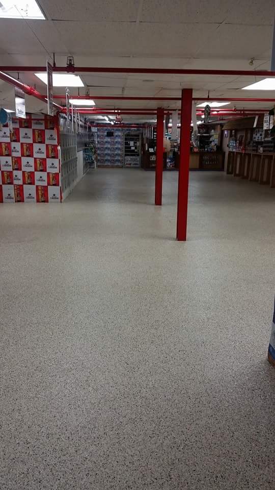ConceptsInConcr's tweet image. 2700sqft of polyspartic &amp;amp; flake. Double broadcast and top coat. 16 hours.   #epoxy #Philadelphia #epoxypirates