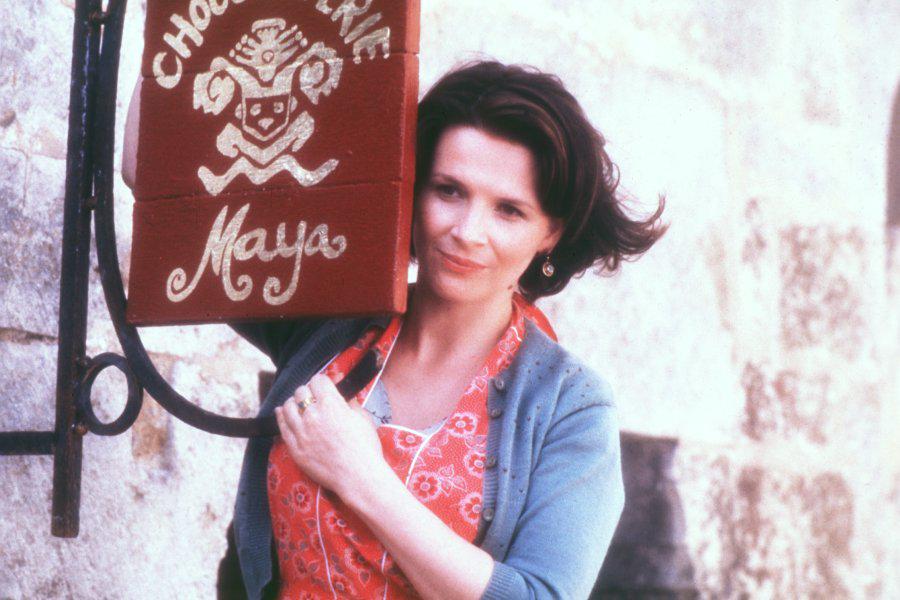 Happy Birthday dear Juliette Binoche!!! Chocolat is one of my favorite movies 4ever!!!      