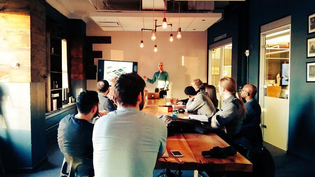 xinisterlayer's tweet photo. First @StartupInstNYC alumni skillshare @mertSondac kicking it off with his awesome UI/UX knowledge http://t.co/cHPhfastvj