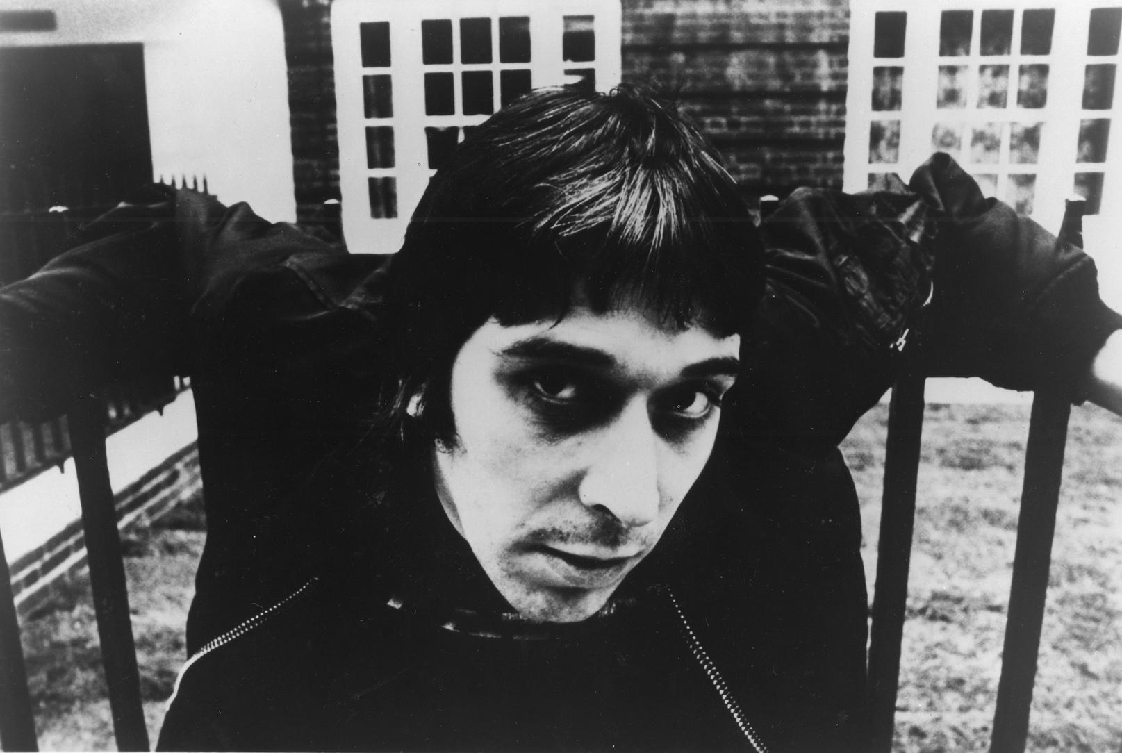 9 de Marzo de 1942, Happy Birthday John Cale.
(Velvet Underground) 