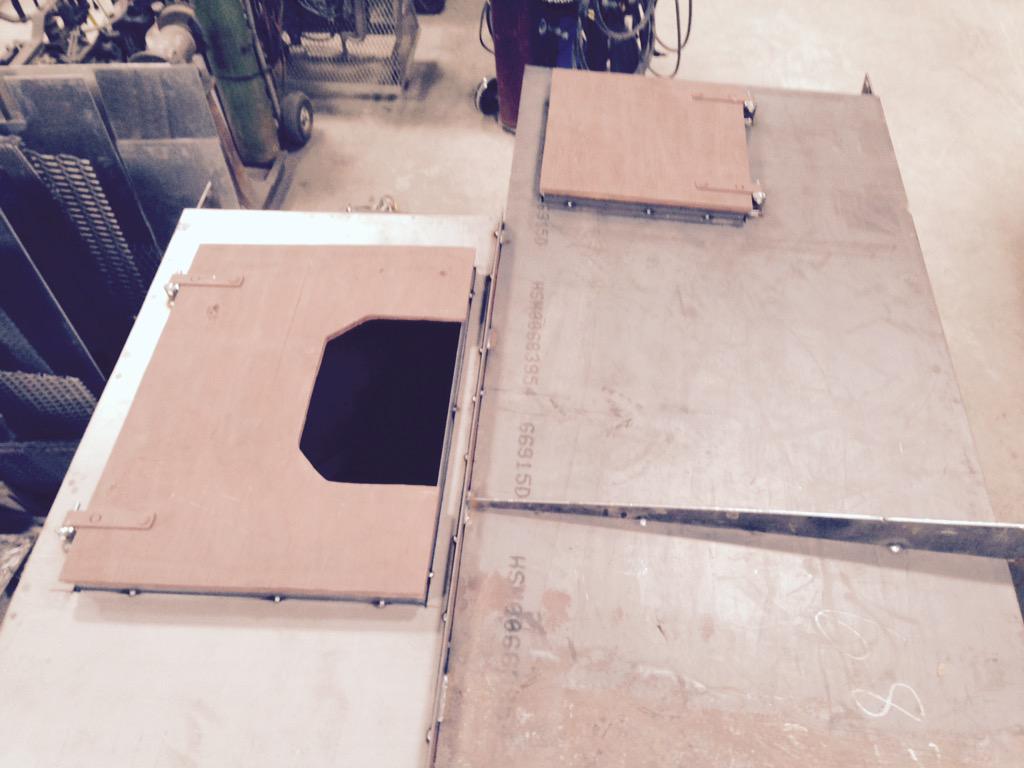 ConcealCo's tweet photo. Individual shooting holes and dog hides was on the agenda today. #custompits http://t.co/pbPcVSIHEs