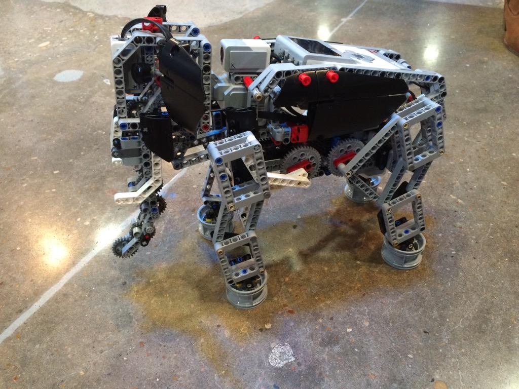 mdichristina's tweet photo. LEGO Education Mindstorms EV3 @google #scioflearning event. #STEMlearn #SXSWedu http://t.co/8bHvZArJCZ