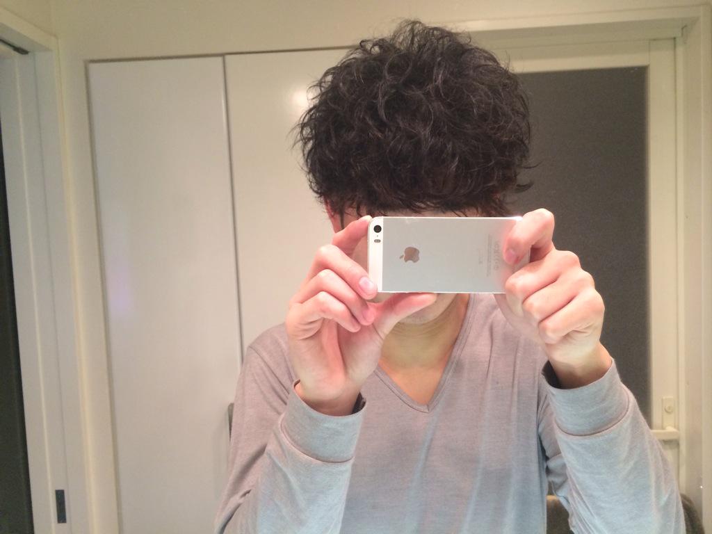 h7014s's tweet photo. いつもと違う感じで

セット時間10分もかからず

パーマ風セット

タオルドライのみ
ワックス デューサー6
スプレー トリエ10

少しでもいいなって思ったら
RT、ファボしてください( ´ ▽ ` )ﾉ http://t.co/6vR4I56bTW