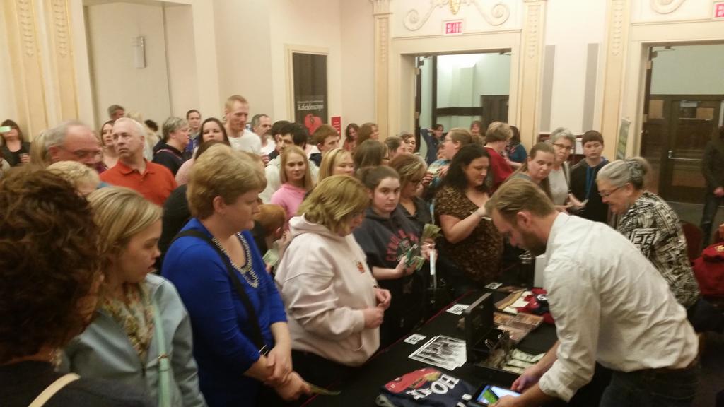 queen_bubbie's tweet image. Intermission at the merch table... Do you think @nathanrodes can handle it? #SpringTourTour