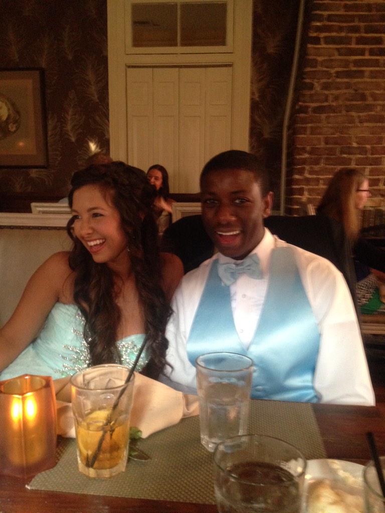 vcakes_'s tweet photo. #powercouple #tanessa #vaylor @twright97 http://t.co/UkK0869i37