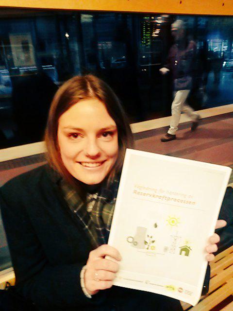 reservkraft's tweet image. Förväntansfull @LindavEriksson på väg till Reservkraftsdagarna 2015 stora generalrepetition! #spännande #reservkraft