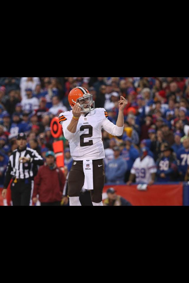 TJWith13's tweet image. Everyone needs to shut up about free agency.. Who cares when we got this guy with the ball in his hands #HeilManziel