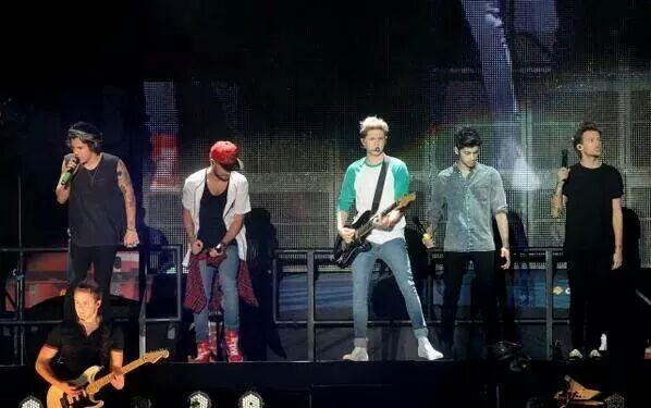 1Directiion4eve tweet picture