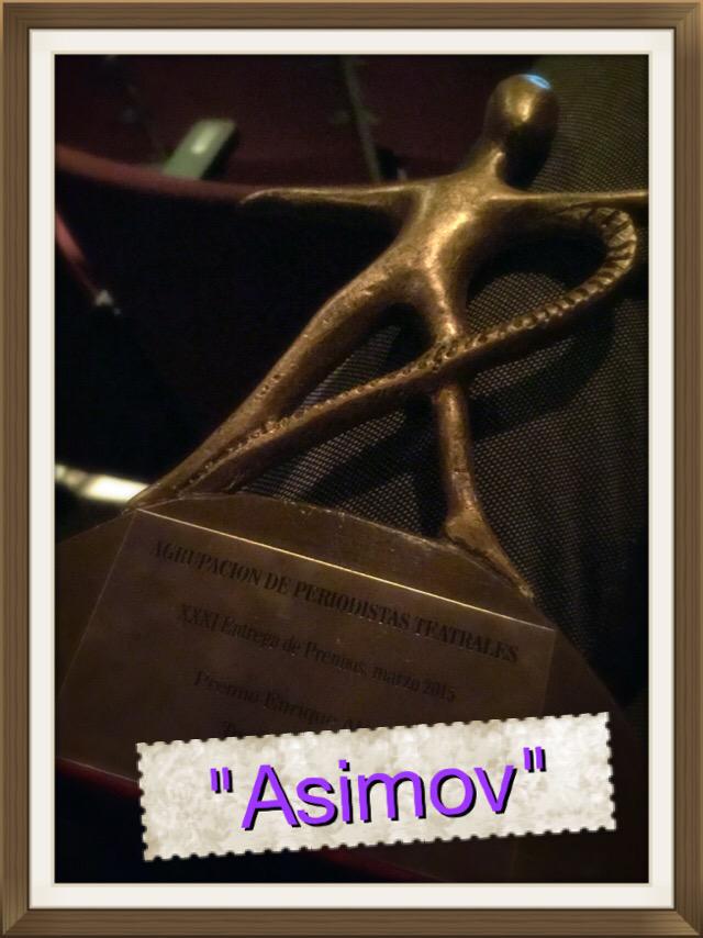 Naiime's tweet photo. ¿Así o más contento? @AsimovT #APT 2015 http://t.co/dB49XHQNrK