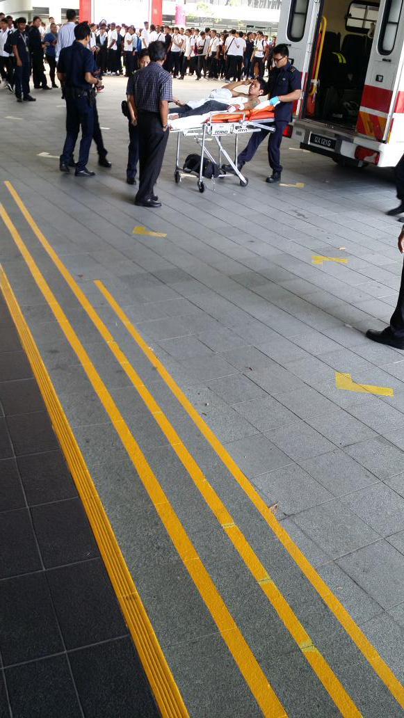 SG_Teens's tweet photo. Slashing case at ITE College West: http://t.co/gqRKwAVtab
