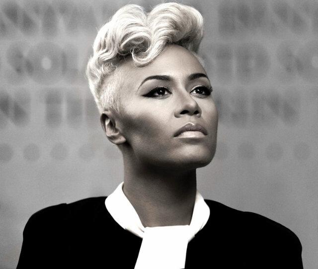 Amazin amazin \" \" Let\s wish Emeli Sande happy 28th bday. Fantastic singer indeed! 
